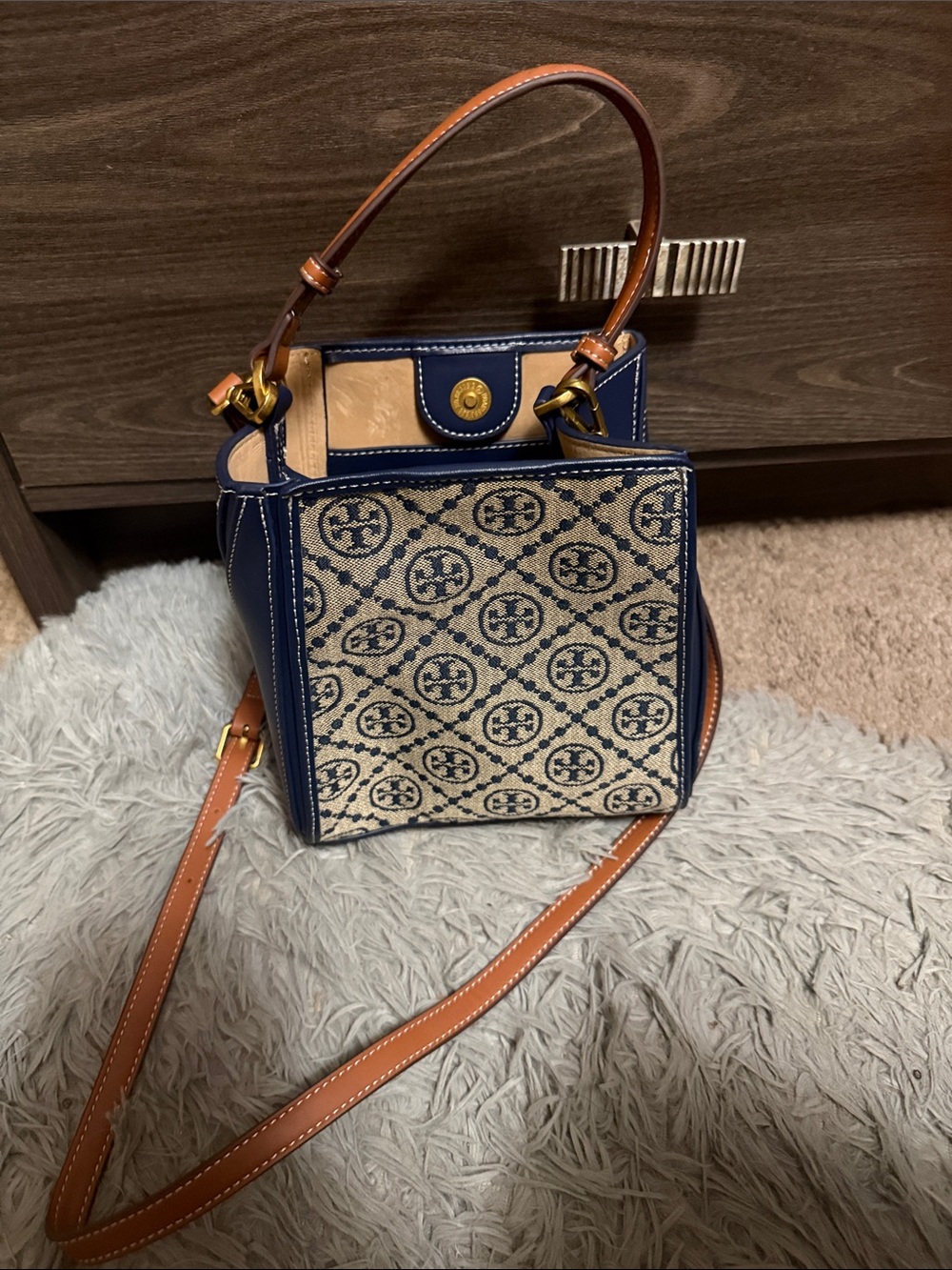 Tory Burch Navy and Tan Canvas Crossbody Tote - Picture 3 of 5